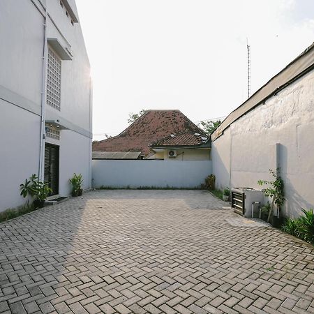 Urbanview B Syariah Lumajang By Reddoorz Hotel Buitenkant foto