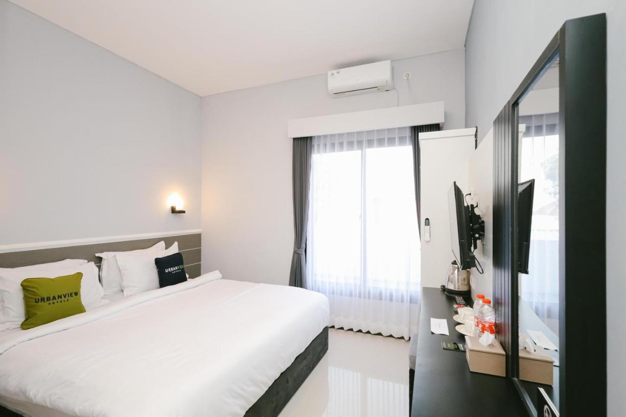 Urbanview B Syariah Lumajang By Reddoorz Hotel Buitenkant foto