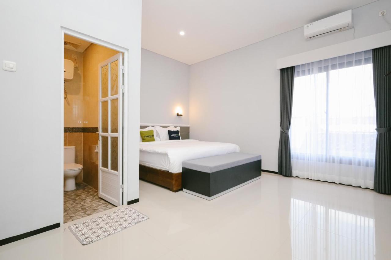 Urbanview B Syariah Lumajang By Reddoorz Hotel Buitenkant foto