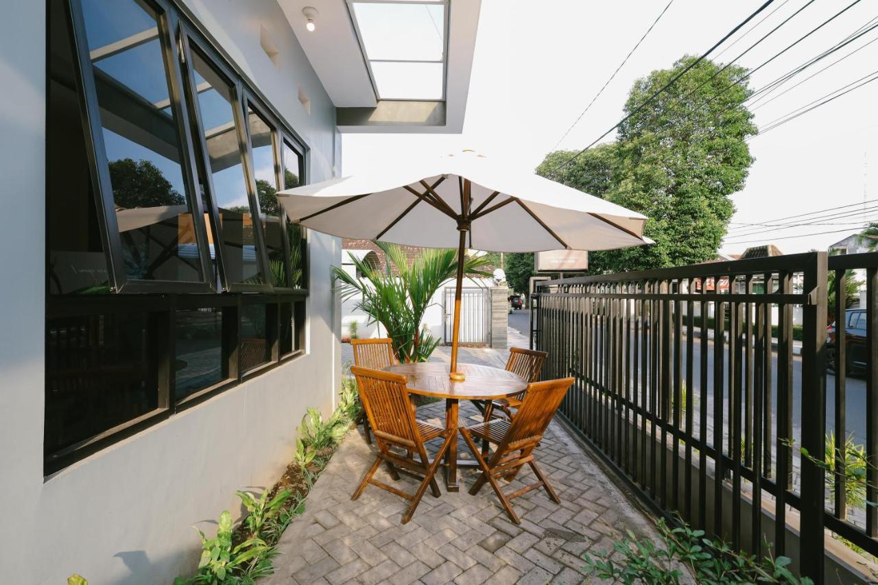 Urbanview B Syariah Lumajang By Reddoorz Hotel Buitenkant foto