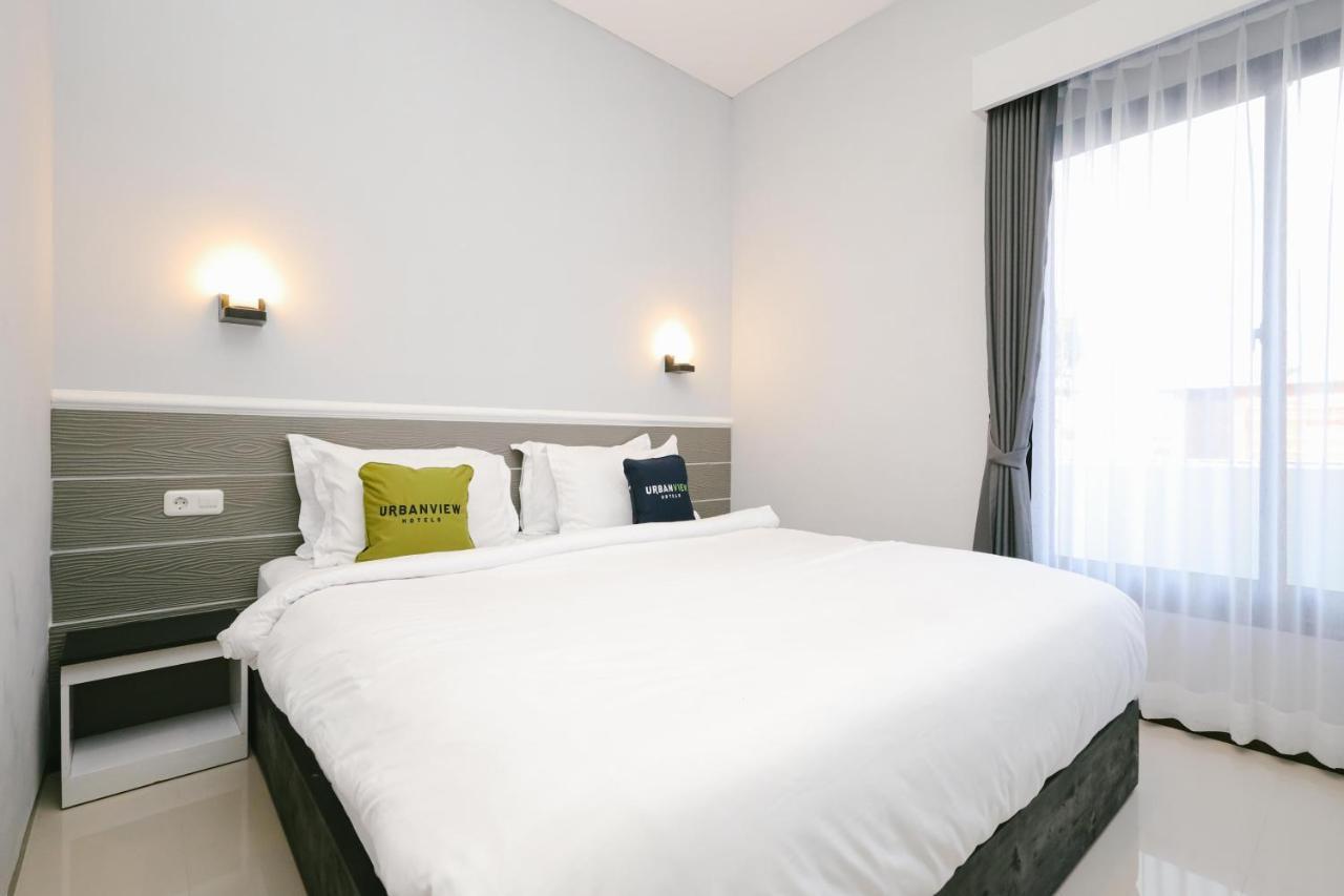 Urbanview B Syariah Lumajang By Reddoorz Hotel Buitenkant foto